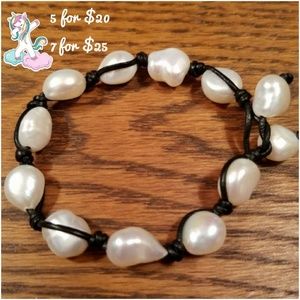 Pearl Bracelet (INCLUDED IN BUNDLE & SAVE)